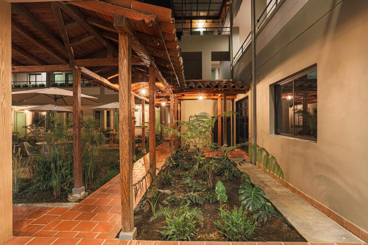 Soy Local Guatape Hotel Eksteriør billede