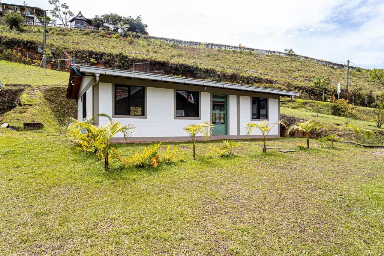 Soy Local Guatape Hotel Eksteriør billede