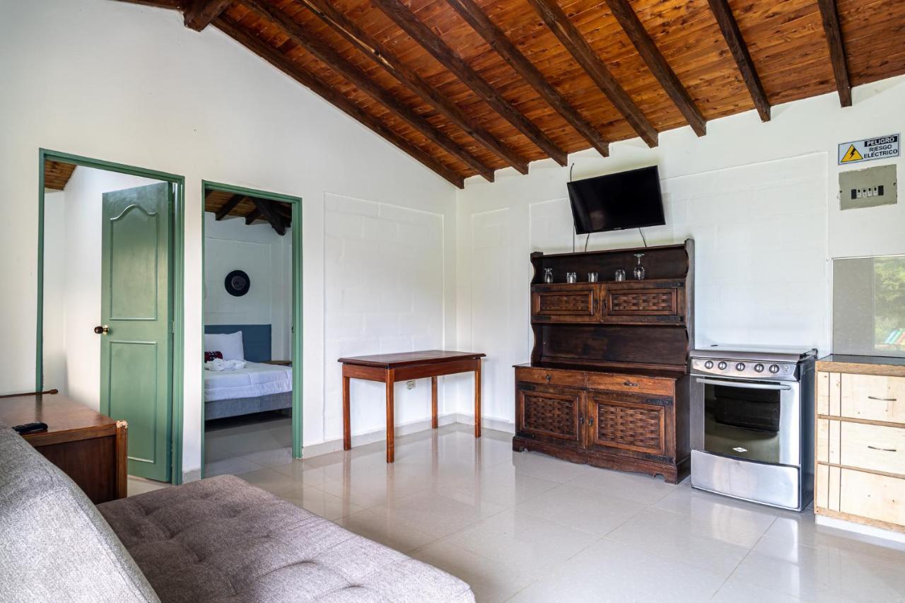 Soy Local Guatape Hotel Eksteriør billede